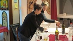 Fin du Seder, Eynat et Sivan débarassent la table ! סוף הסדר, עינת וסיון מפנות את השולחן